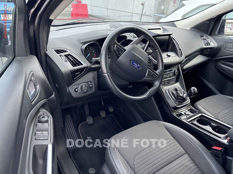 Ford Kuga (2018) 1.5EB, 1.maj,ČR, Xenon, navi - fotka 3 z 3