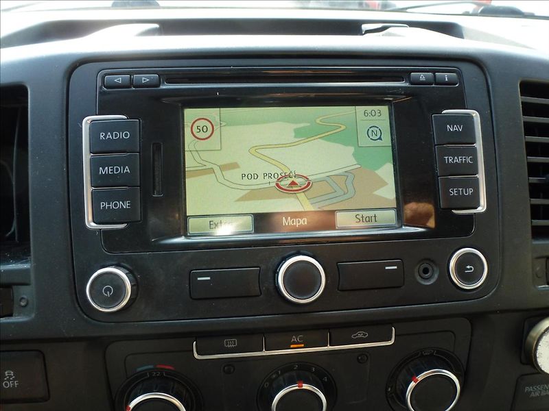 Volkswagen Transporter 2,0 TDI Long - fotka 37 z 48