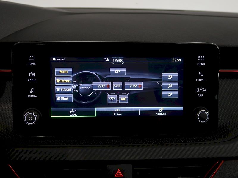 Škoda Scala (2025) MONTE CARLO 1.0TSI 85KW DSG PA - fotka 24 z 39