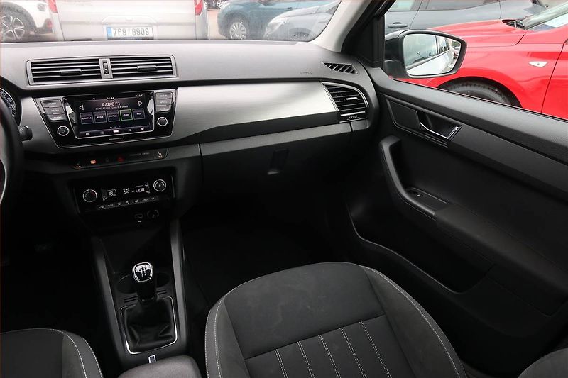 Škoda Fabia (2021) Style Plus 1.0 TSI, Serv.kniha - fotka 8 z 16