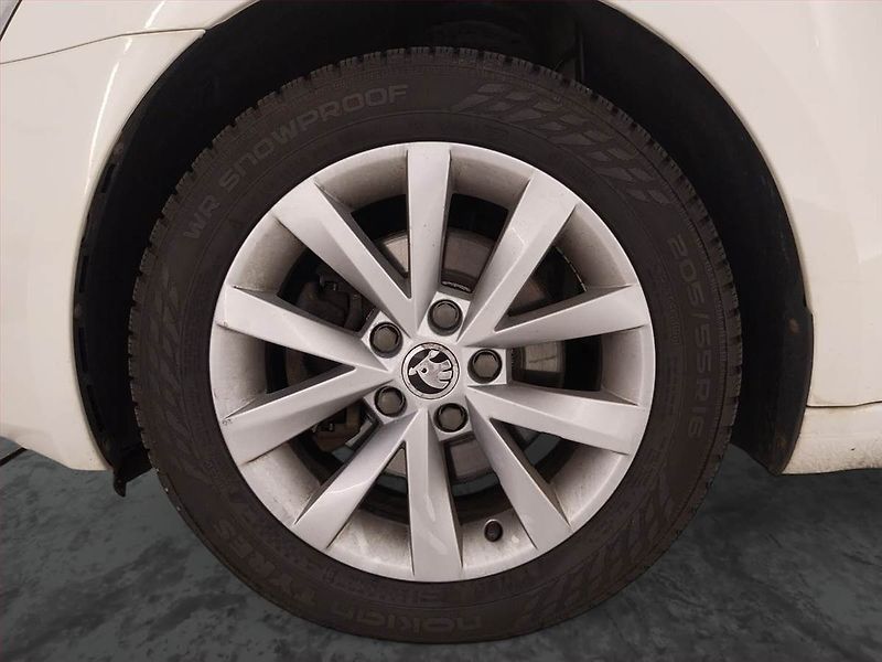 Škoda Octavia (2017) 1.4 TSI, Automat, Navi - fotka 15 z 25