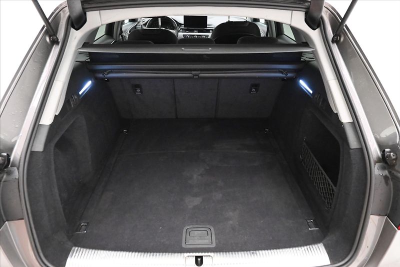 Audi A4 2,0 TDI 120kW Mild Hybrid Záru - fotka 9 z 26