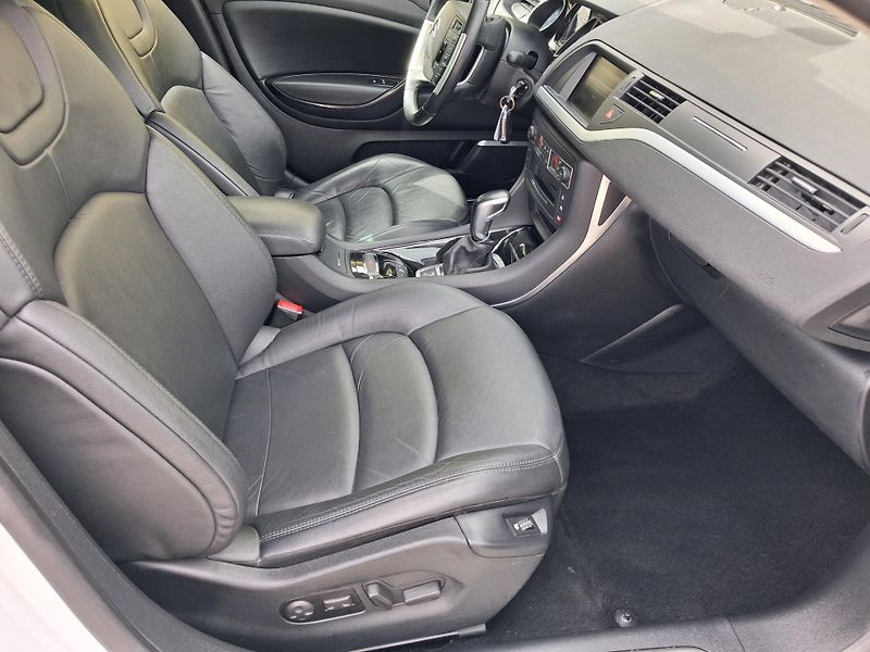 Citroën C5 (2016) 2,0HDi EXCLUSIVE  ZADÁNO ! - fotka 25 z 52