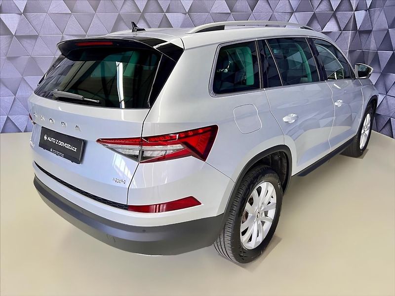 Škoda Kodiaq 2.0 TDI DSG 4X4 STYLE PLUS - fotka 7 z 28