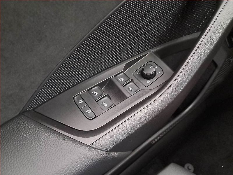 Škoda Octavia (2025) RS 2.0 TSI - fotka 16 z 23