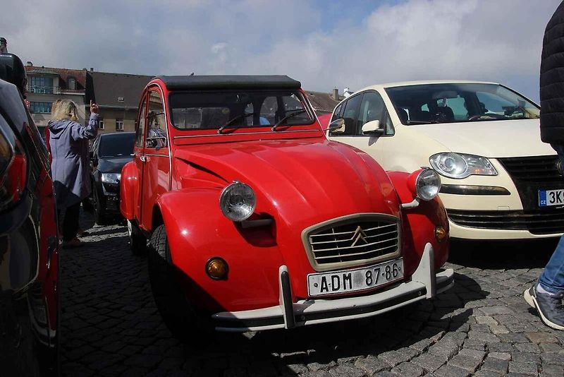 V Příbrami se sjela historická auta a motorky v rámci tradiční akce Česká Route 66.