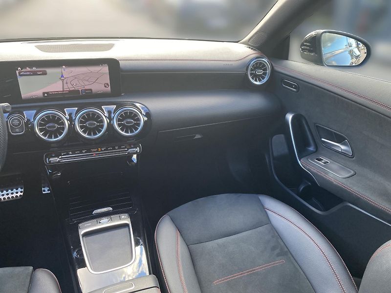 Mercedes-Benz CLA CLA 200 d kupé AMG Style - fotka 11 z 26