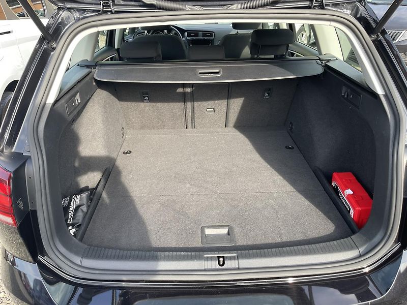 Volkswagen Golf Variant 1.5 TSi 110kW NEHAVAR-DPH-ČR ! - fotka 17 z 41