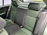 Škoda Octavia 1,6 MPi Ambiente/ servisní k. - náhled 14