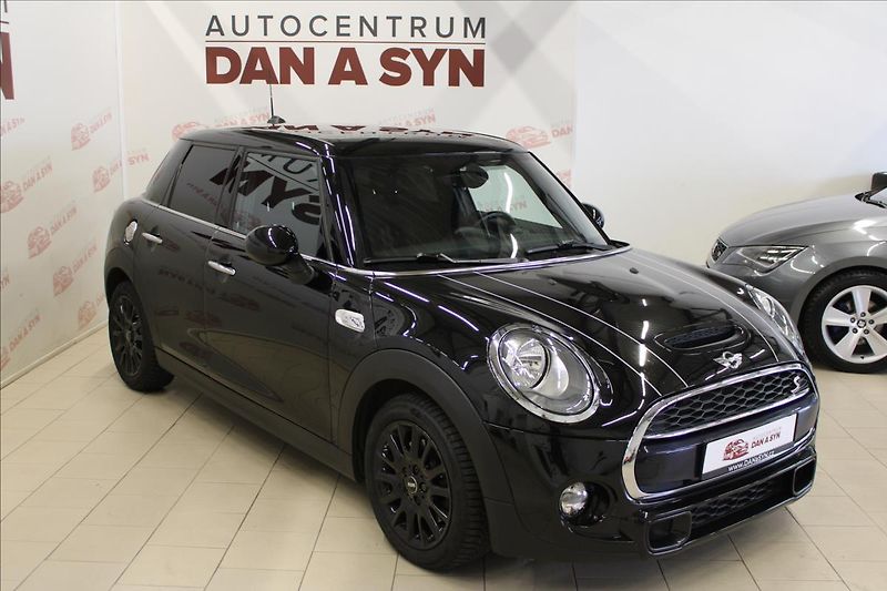 Mini Cooper S 2,0 141 kW JCW 1.majitel - fotka 3 z 31