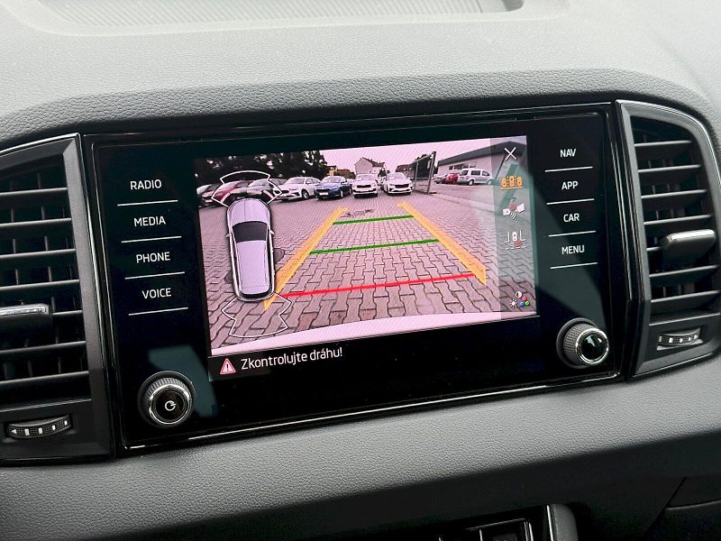 Škoda Karoq (2025) 1.5 TSI 110 kW DSG - fotka 19 z 23