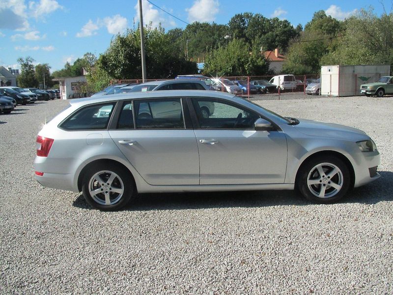 Škoda Octavia 1.2 TSI - fotka 7 z 17