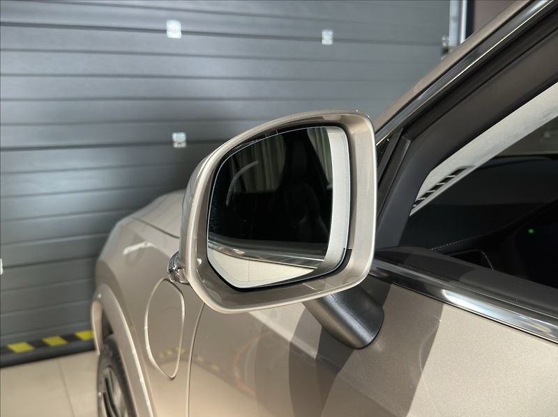 Volvo XC90 (2026) 2,0 T8  Plus Bright - fotka 8 z 25