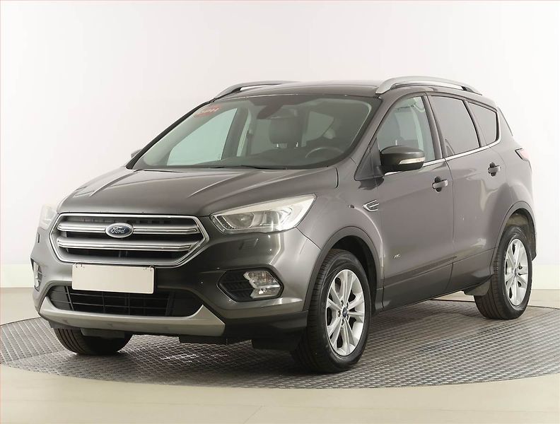 Ford Kuga (2017) 2.0 TDCi, 4X4, ČR,1.maj - fotka 2 z 19