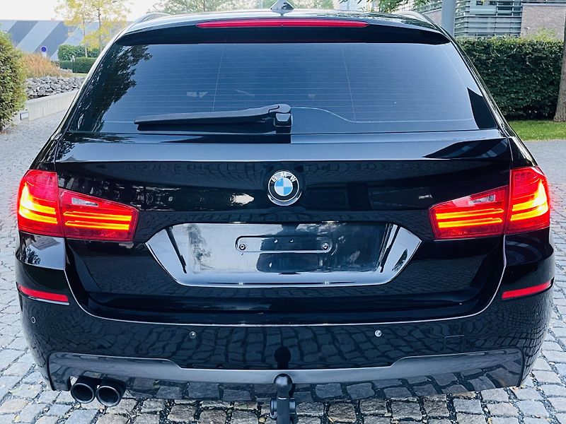 BMW Řada 5 530D AUT XDRIVE TAŽNÉ M-PAKET - fotka 15 z 48
