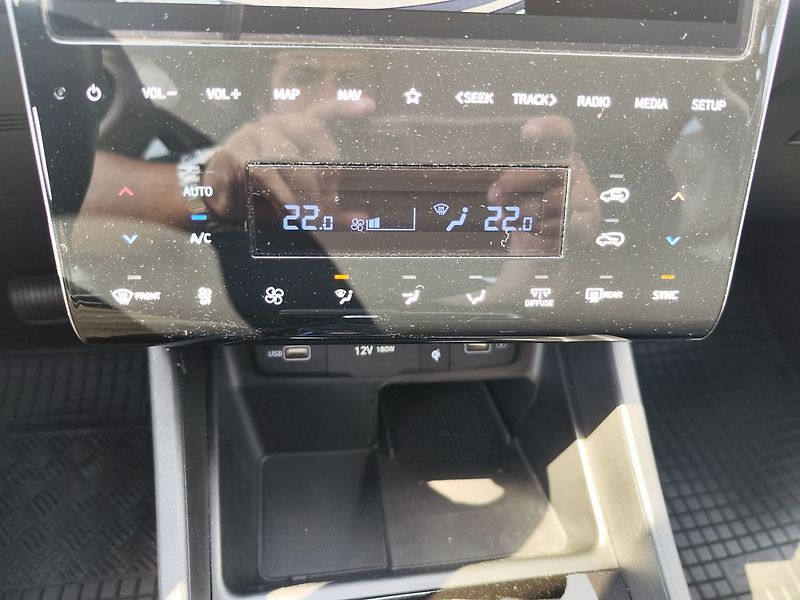 Hyundai Tucson 1.6 T-GDI/110kW Smart Navi DCT - fotka 22 z 34