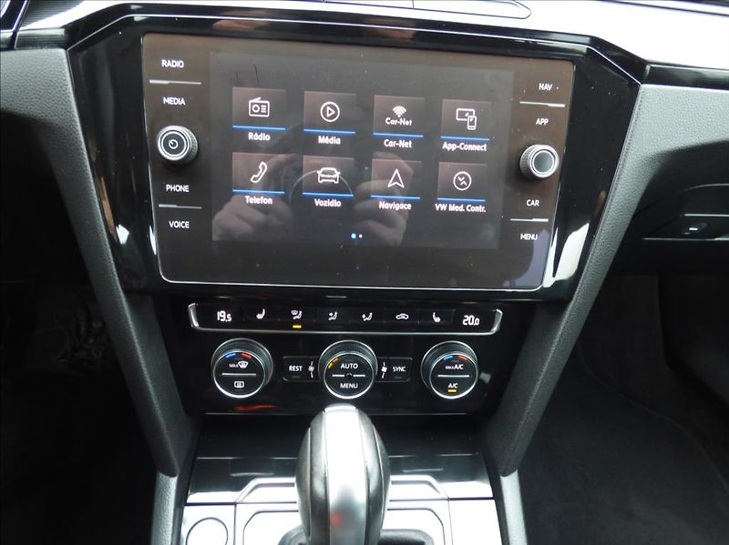 Volkswagen Arteon 2,0 TSI DSG,Navi,Kessy  Elegan - fotka 22 z 51