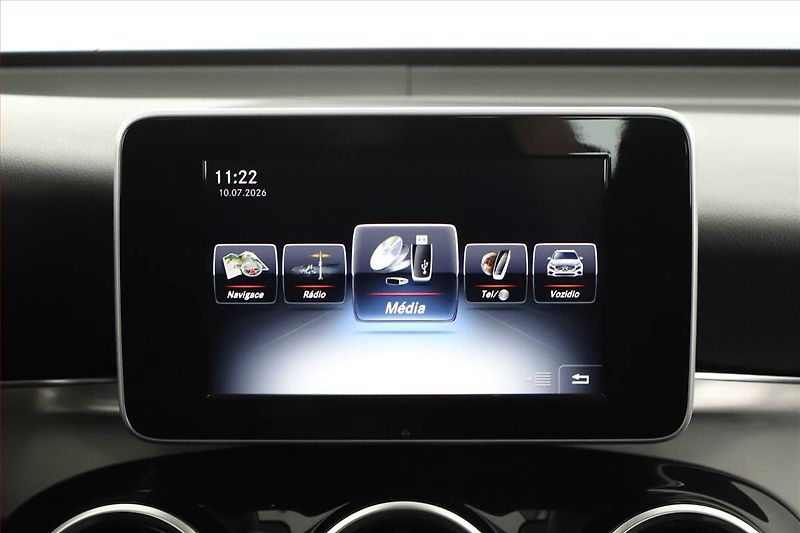 Mercedes-Benz GLC (2017) 220 d 4MATIC - fotka 16 z 21