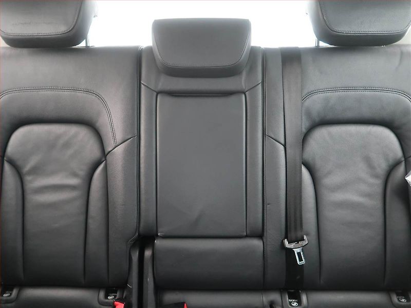 Audi Q5 (2010) S line 3.0 TDI, 4X4, Automat - fotka 10 z 19