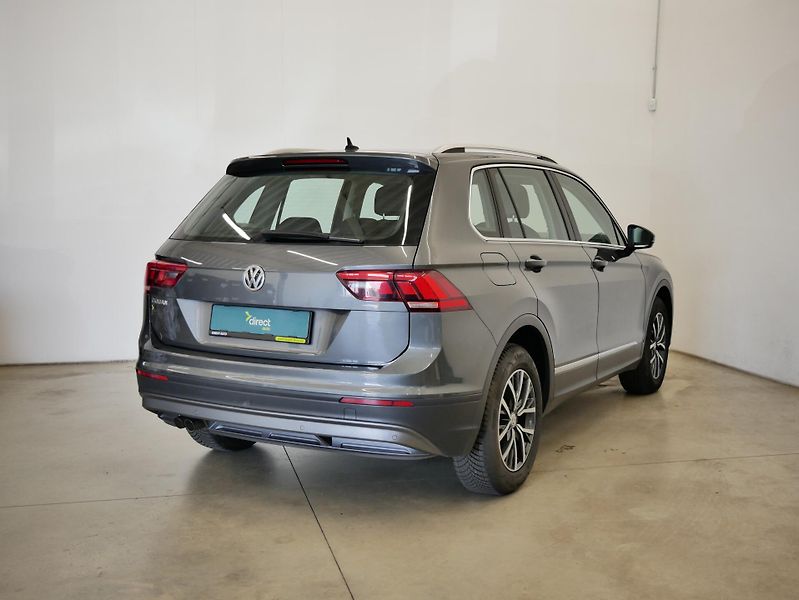 Volkswagen Tiguan - fotka 2 z 27