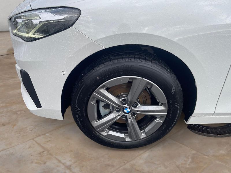 BMW Řada 2 220i Active Tourer Adapt. LED - fotka 7 z 15
