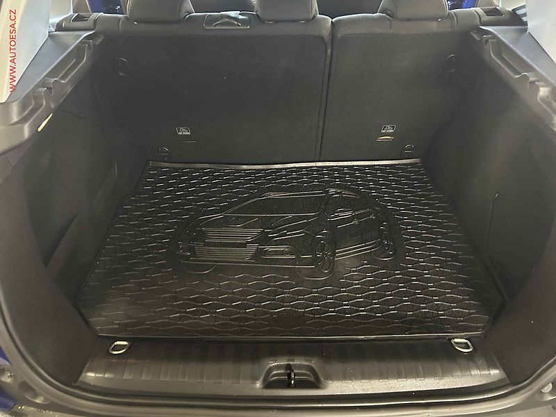 Peugeot 2008 (2019) 1.2PT - fotka 7 z 18