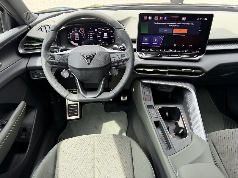 Cupra Terramar (2026) 2.0TSI 150kW 4WD TRIBE TZ R20! - fotka 23 z 45