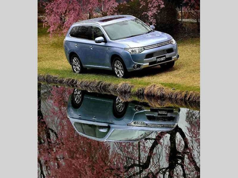 Mitsubishi Outlander PHEV.