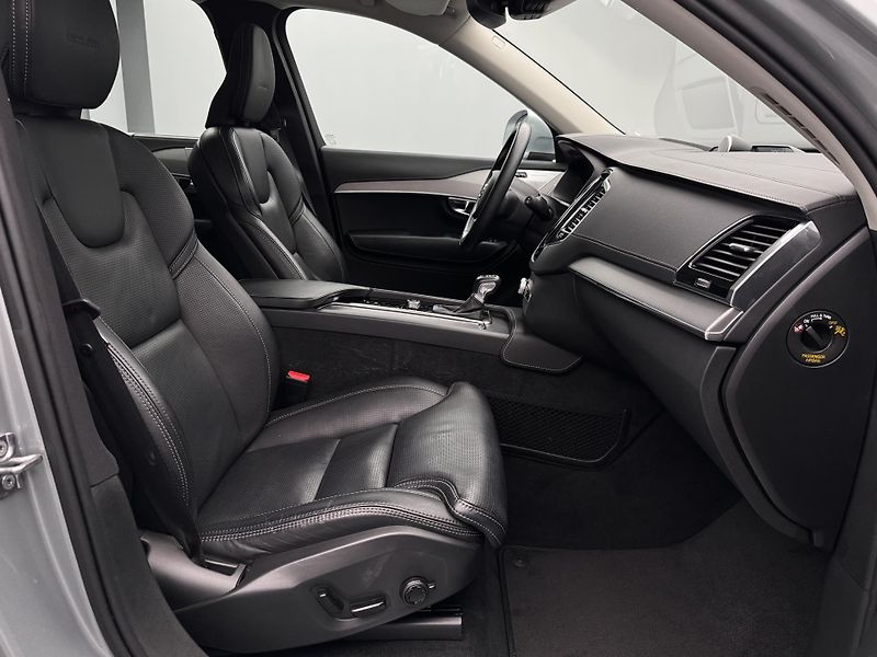 Volvo XC90 D5 AWD INSCRIPTION CZ 1.maj - fotka 27 z 54