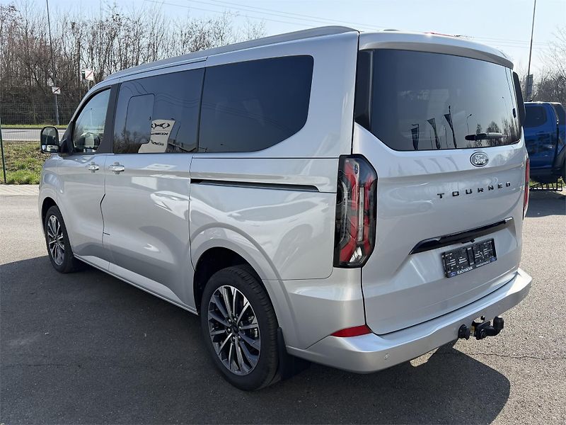 Ford Tourneo Custom (2025) Titanium X L1, Tourneo, 2.0 Ec - fotka 5 z 18