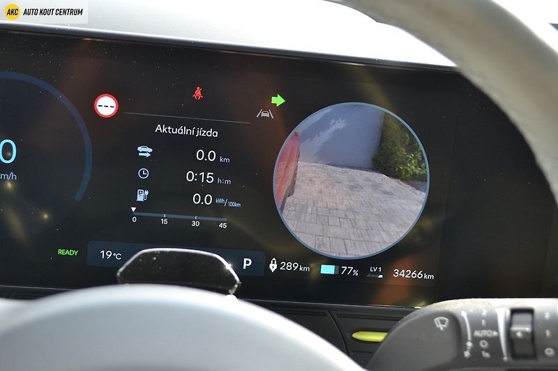 Hyundai Kona ELECTRIC EV 150KW  PREMIUM PAN - fotka 60 z 75