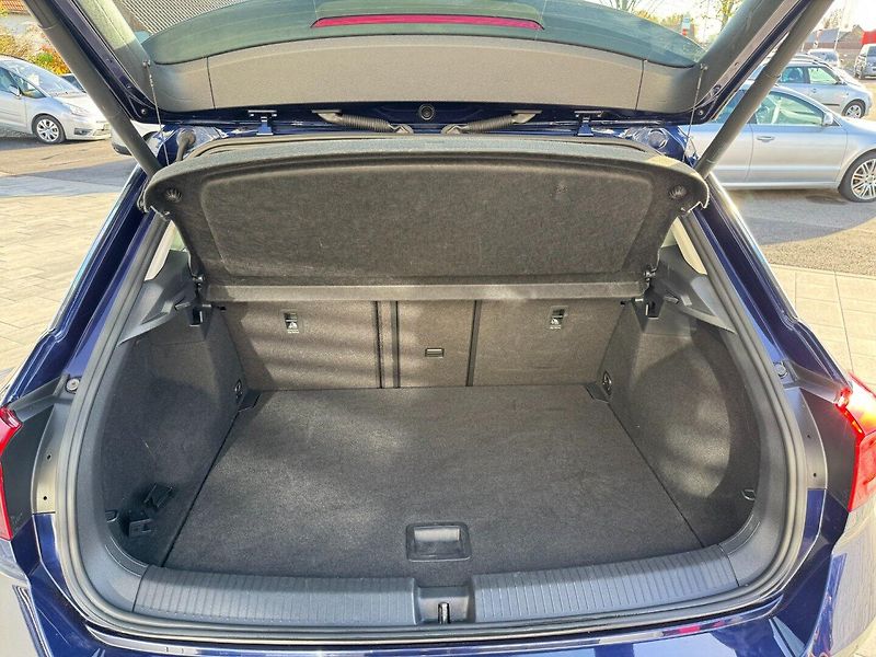 Volkswagen T-Roc (2019) SPORT 1.5 TSI DSG - fotka 24 z 40
