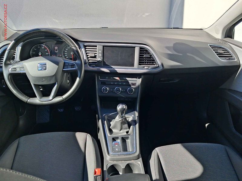 Seat Leon (2020) 1.0 TSi, Style, LED - fotka 8 z 16