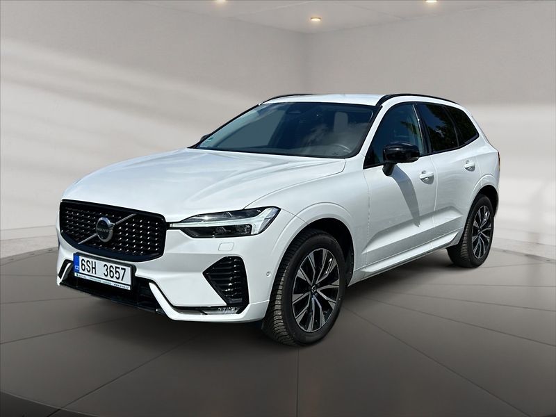 Volvo XC60 2,0 B4 D Plus Dark AWD AT - fotka 3 z 11