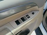 Nissan Armada (2008) 5.6 V8 SE LPG 7-míst - náhled 16