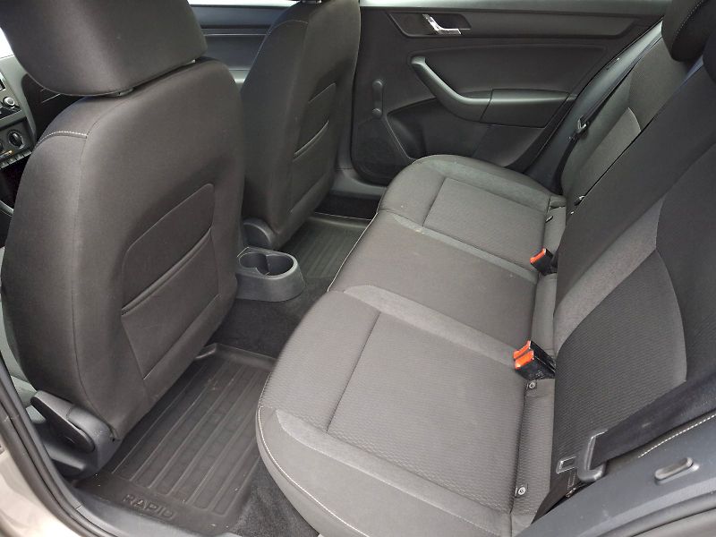 Škoda Rapid (2016) Ambition 1,2TSi 81kW - fotka 7 z 30