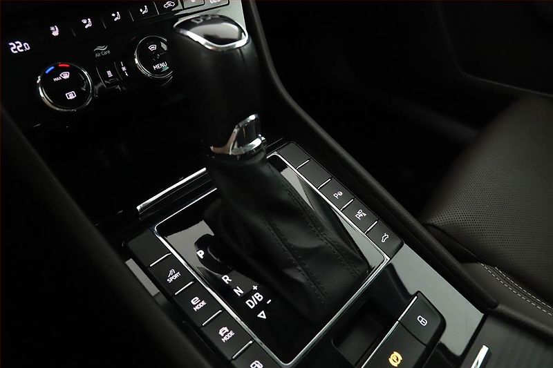 Škoda Superb (2020) Laurin&Klement iV 1.4 TSI PHEV - fotka 10 z 20