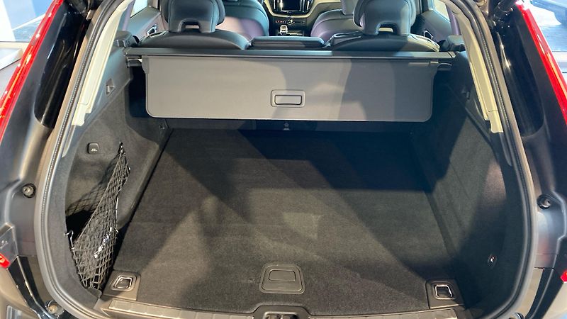 Volvo XC60 INSCRIPTION, T6 AWD RECHARGE, - fotka 9 z 33
