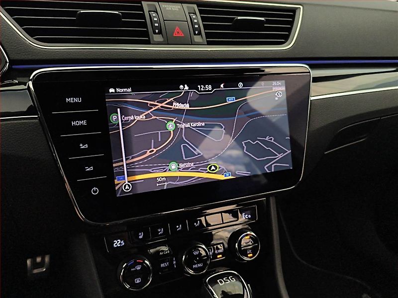 Škoda Superb (2020) Laurin&Klement iV 1.4 TSI PHEV - fotka 16 z 21