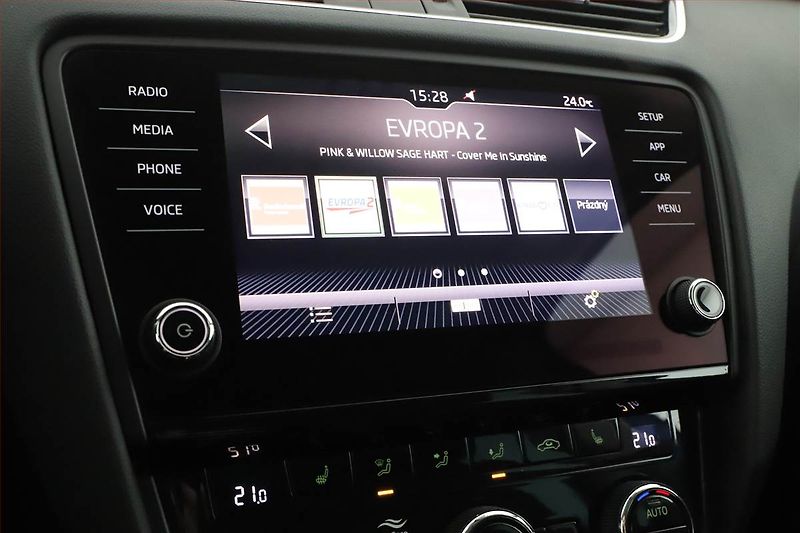 Škoda Octavia (2020) Ambition 1.5 TSI, ČR,1.maj - fotka 13 z 19