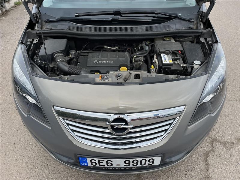 Opel Meriva 1,4 i 88KW AUTOMAT AC SERVIS - fotka 27 z 39