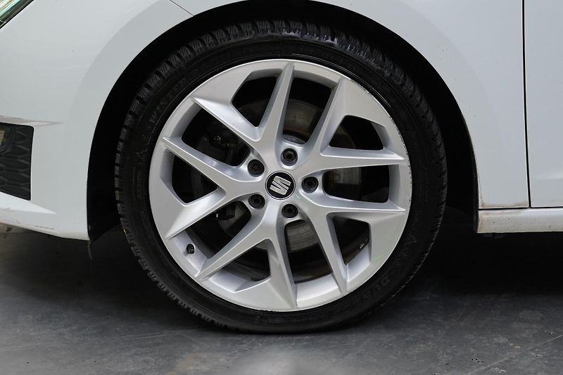 Seat Leon - fotka 10 z 26