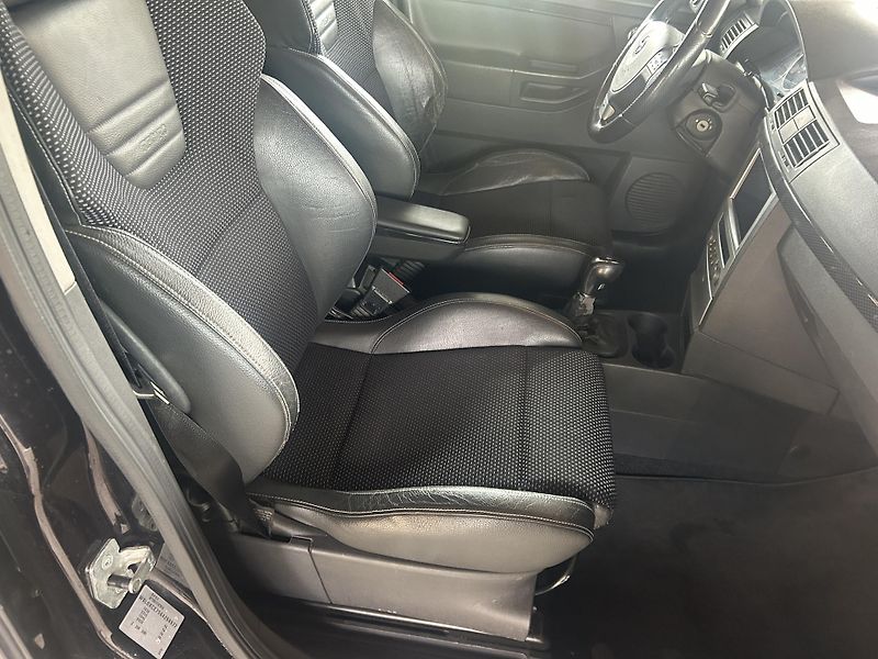 Opel Meriva (2006) 1,6i OPC 132kW - fotka 31 z 44
