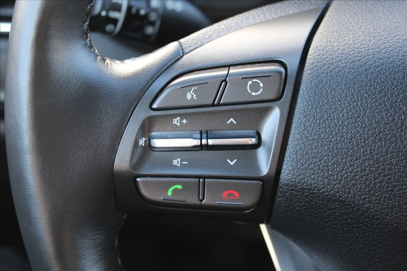 Hyundai i30 1,4 T-GDI  NOVÉ V ČR,1.MAJITEL - fotka 19 z 41