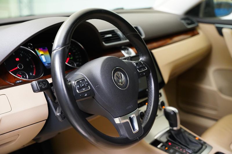 Volkswagen Passat - fotka 14 z 28