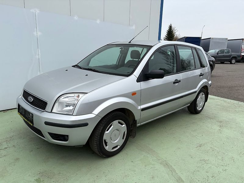 Ford Fusion 1.6i, 74kW, Klima - fotka 3 z 15