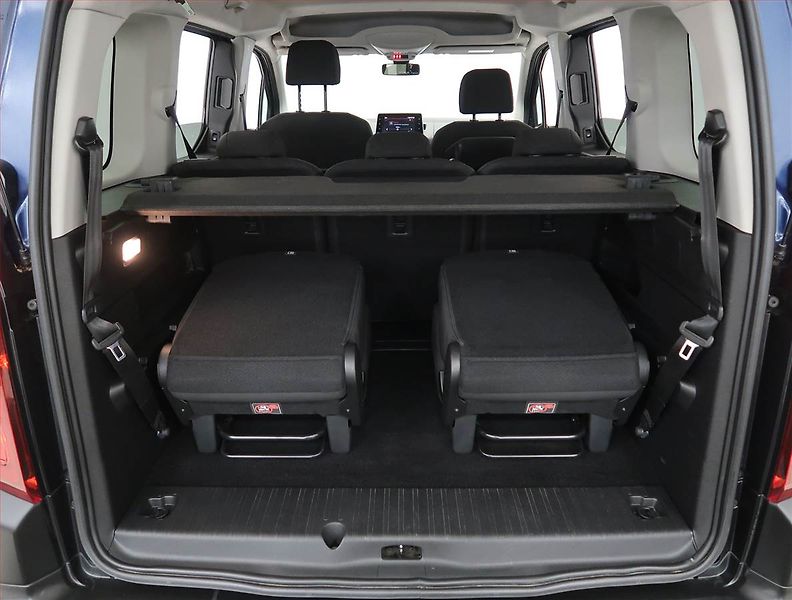 Citroën Berlingo (2020) Feel 1.2 PureTech, 7Míst, 1Maj - fotka 14 z 25