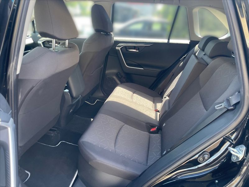 Toyota RAV4 2,5 Hybrid Comfort 4WD AT - fotka 8 z 11