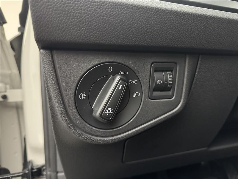 Volkswagen Polo 1,0 MPi 59kW LED DPH ZÁRUKA CZ - fotka 8 z 36