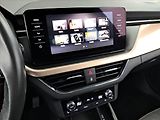 Škoda Kamiq (2020) 1.6 TDI, Navi, Tempomat - náhled 12